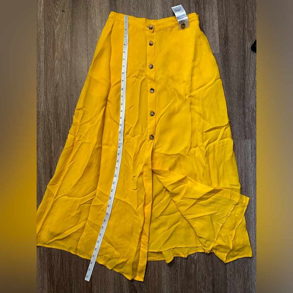 H&M yellow button maxi skirt with pockets
